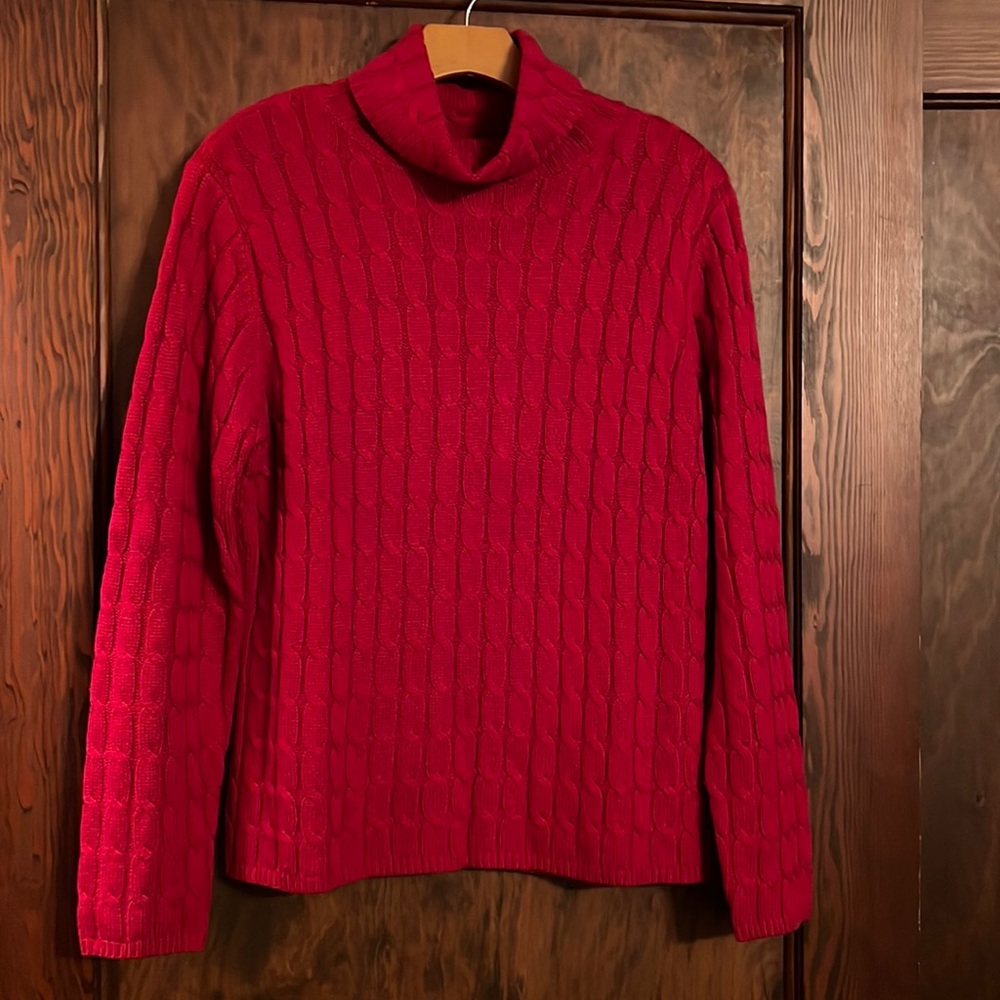 Red cashmere and silk turtleneck sweater